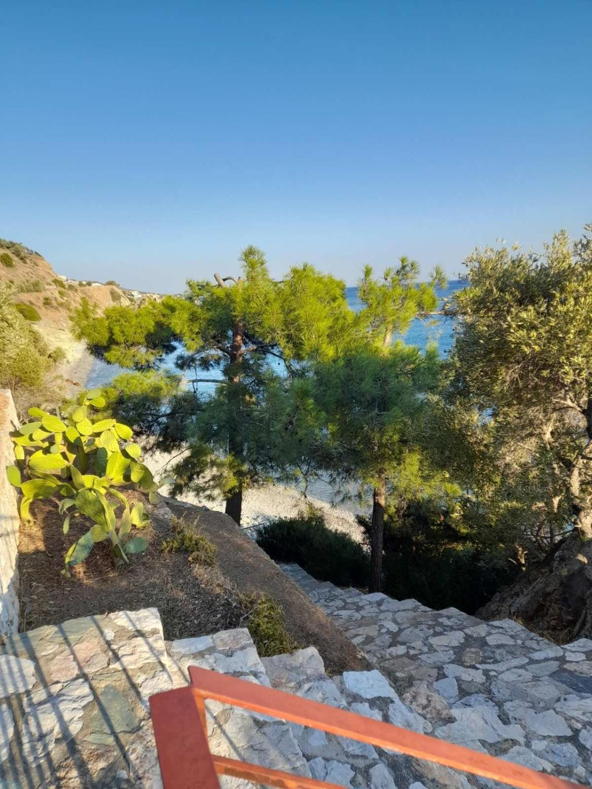 Δωμάτια Κόκκινος Πύργος Plomari Exterior photo