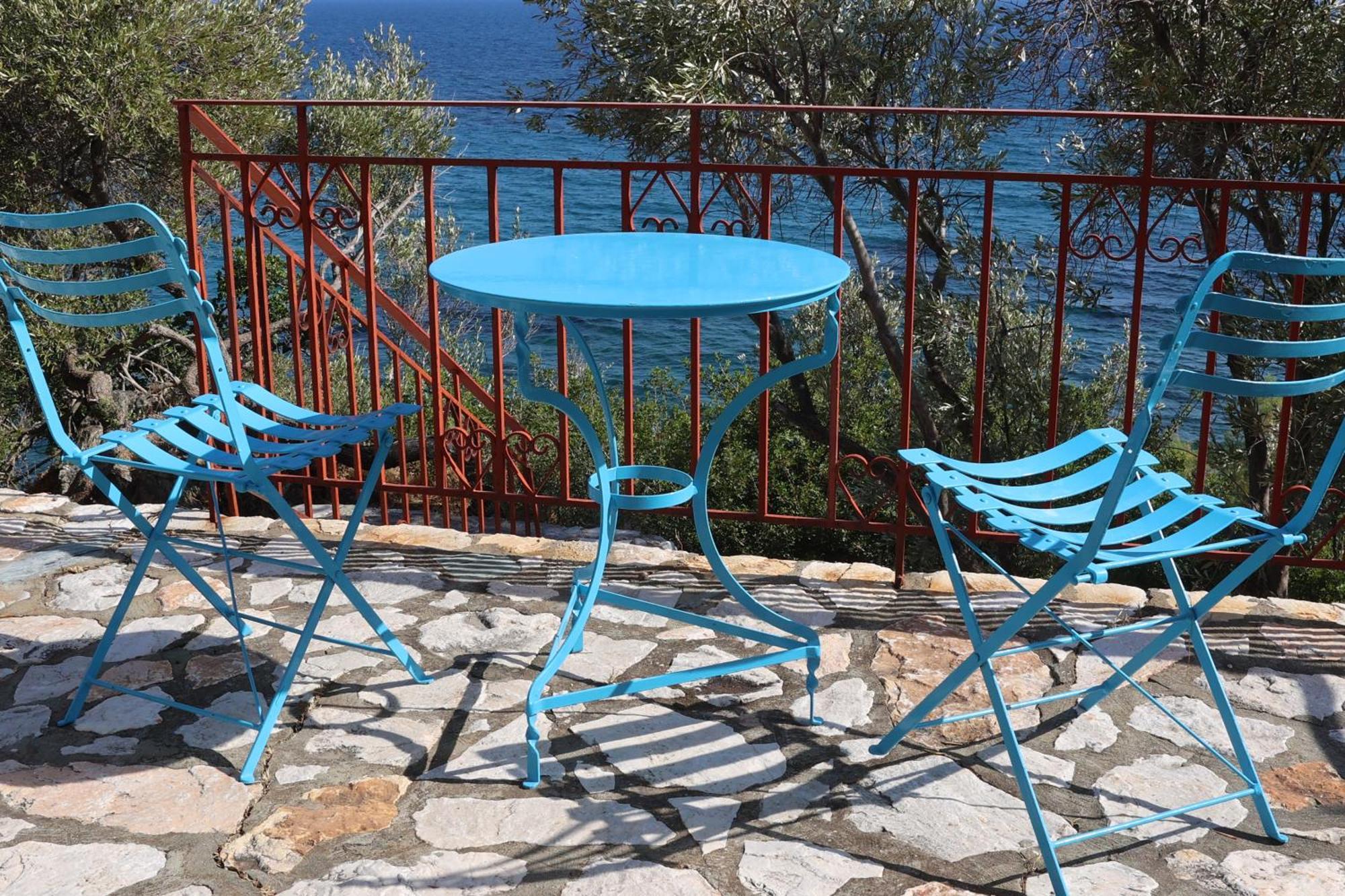 Δωμάτια Κόκκινος Πύργος Plomari Exterior photo