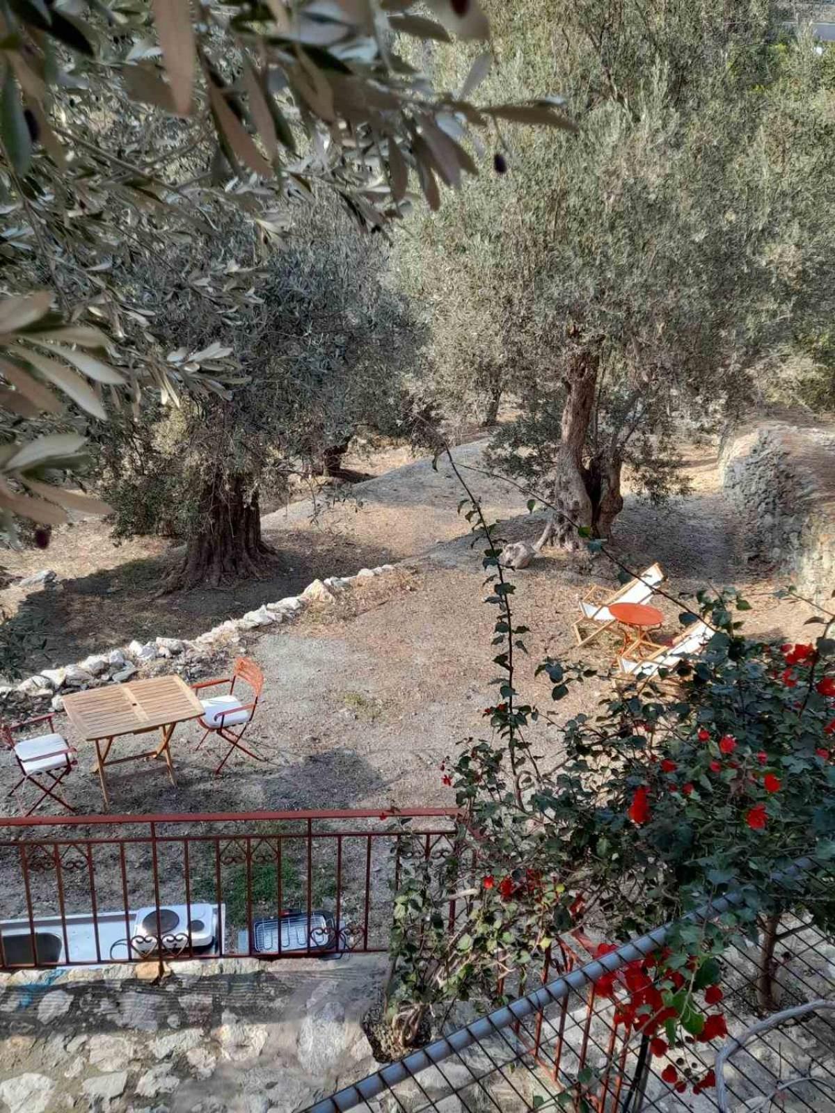 Δωμάτια Κόκκινος Πύργος Plomari Exterior photo